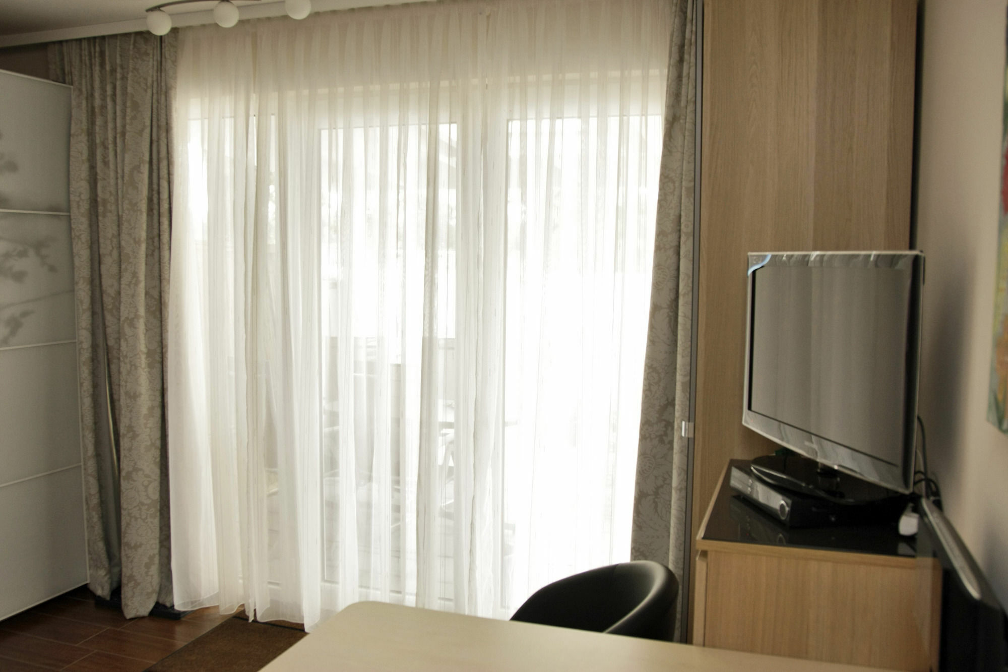 Ajo Vienna Beach - Contactless Check-In Exterior foto